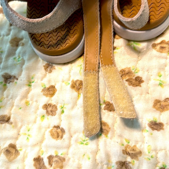 Girls Sperry Sandals size 2M - Picture 5 of 8